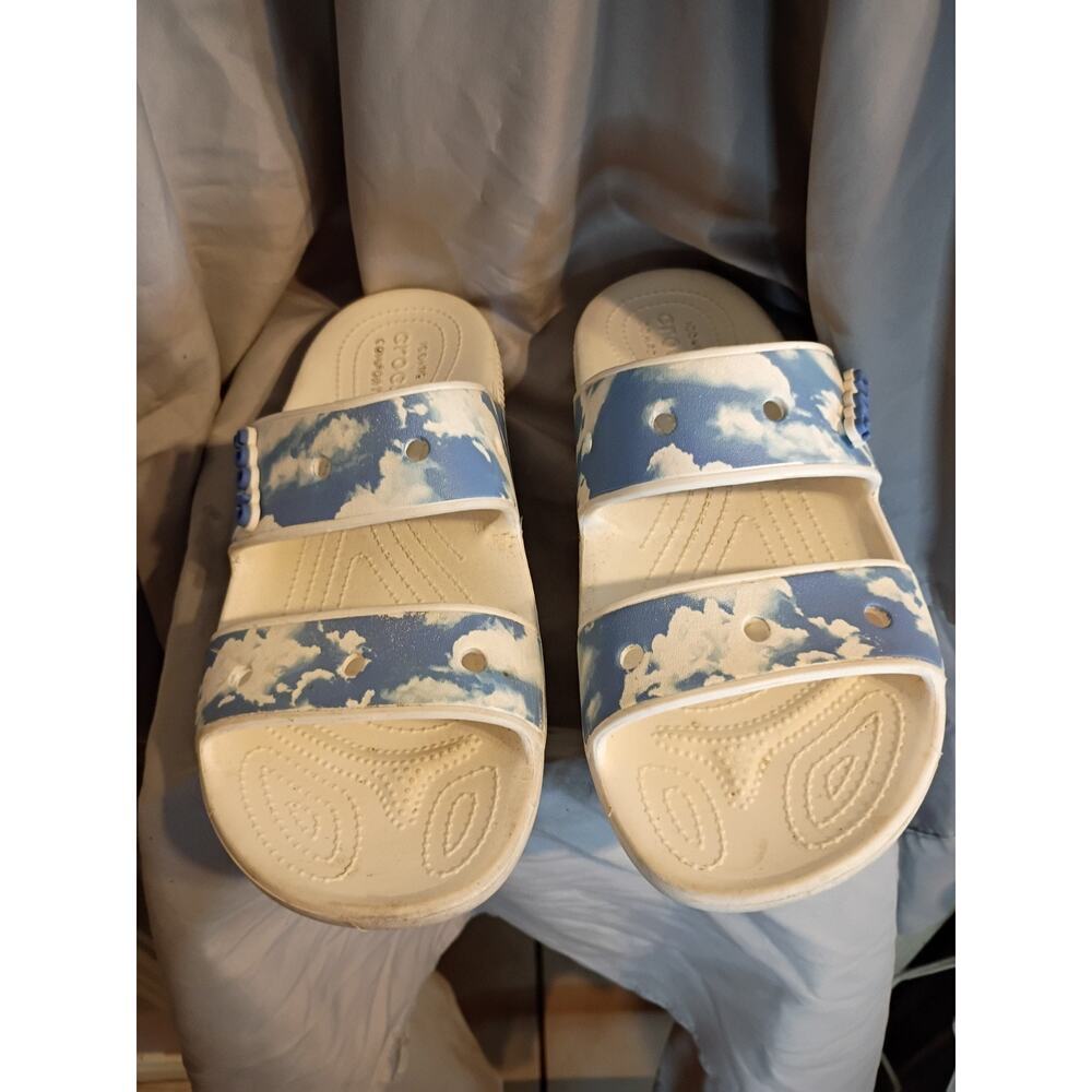 Classic Out Of This World Crocs Sandals Blue White Sz 11 M Beach Comfort Pool Su